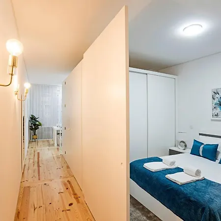 Loios 1Br Flat Downtown By Lovelystay Porto Buitenkant foto