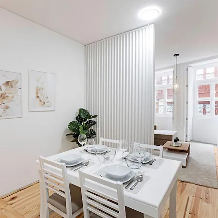 Loios 1Br Flat Downtown By Lovelystay Porto Buitenkant foto