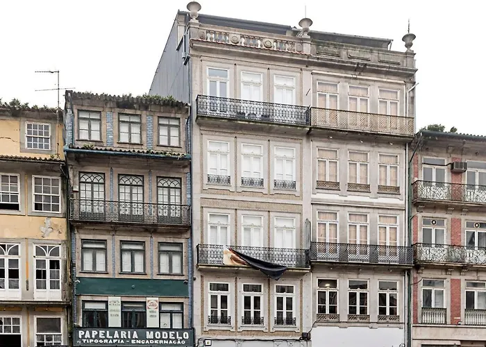 Loios 1Br Flat Downtown By Lovelystay